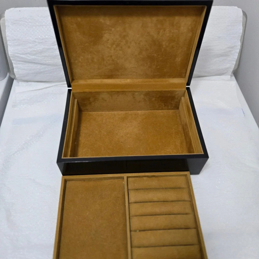 Vintage Black Lacquer Jewelry Box Shell Inlay Removable Tray Made in Korea